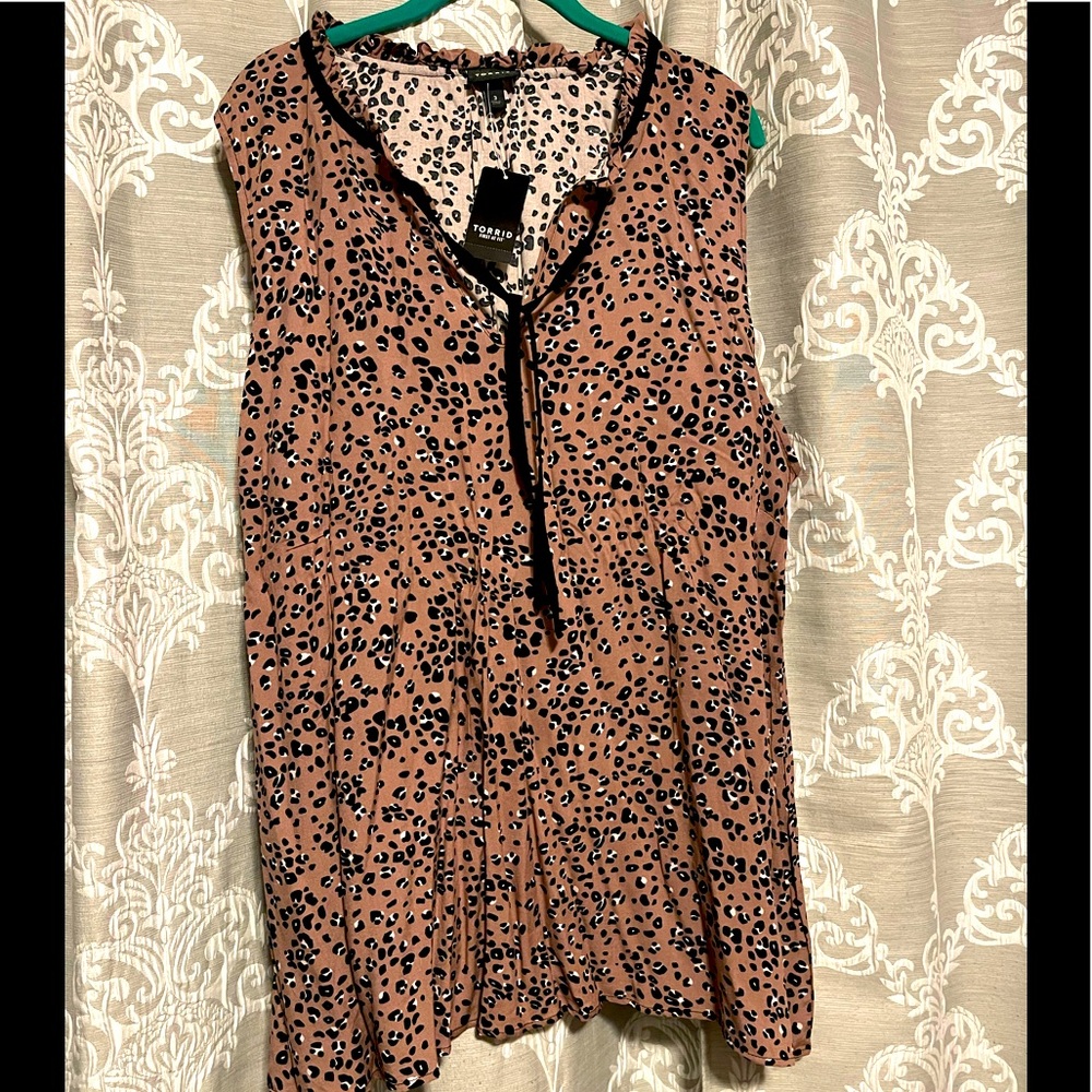 Torrid brown leopard mock neck size 3x